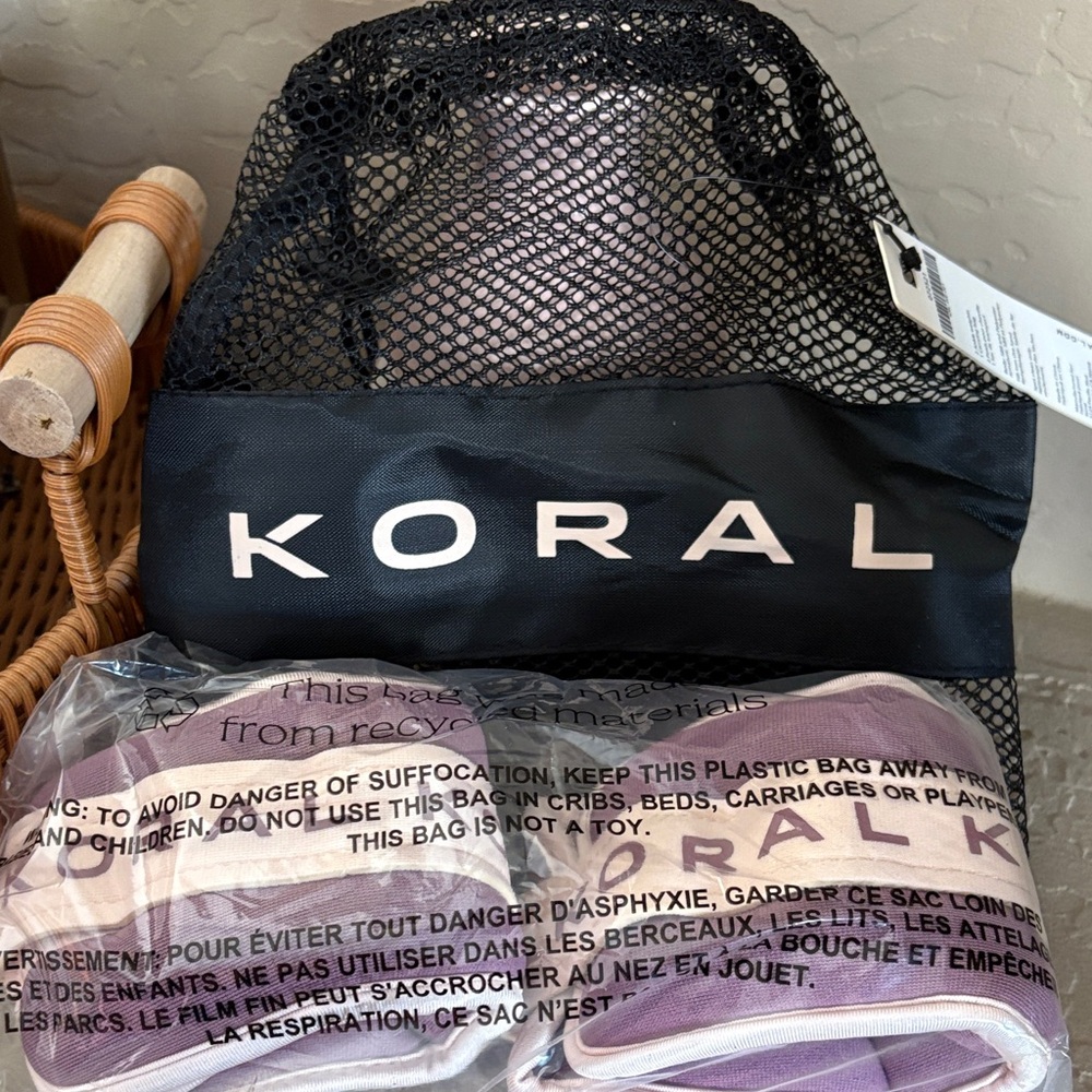 Ankle Weights Koral Black Mesh Bag. NWT